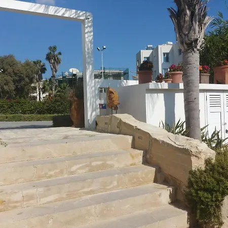 Amathousa Coastal Heights D202 Апартаменты Лимасол